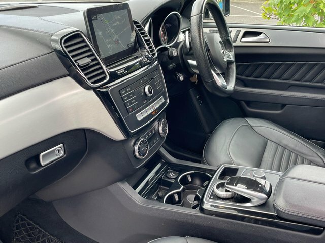 Mercedes-Benz GLE Class Amg Line Premium D 4Matic 4Wd Black #25