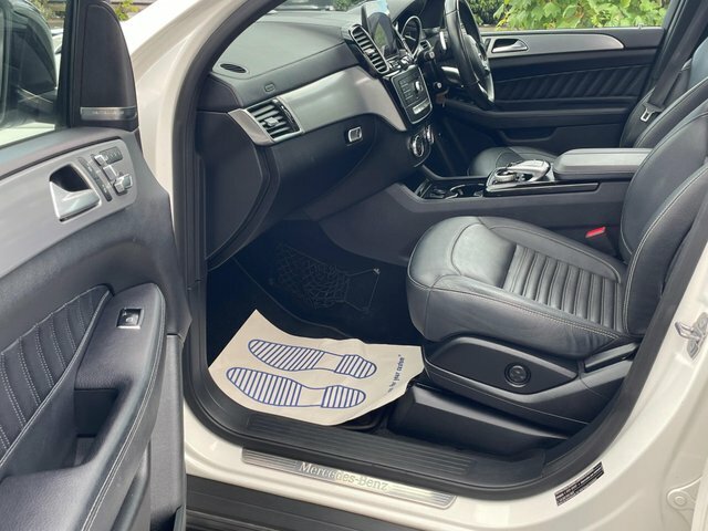 Mercedes-Benz GLE Class Amg Line Premium D 4Matic 4Wd Black #22