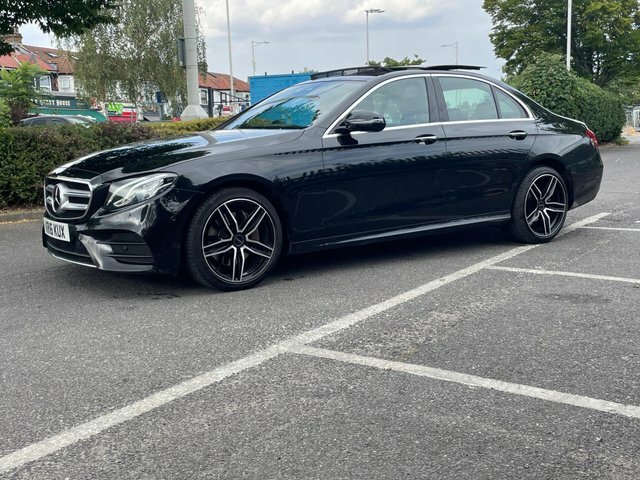 Mercedes-Benz E Class 2.0 E220d Amg Line Black #4