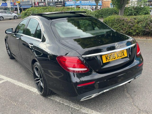 Mercedes-Benz E Class 2.0 E220d Amg Line Black #5