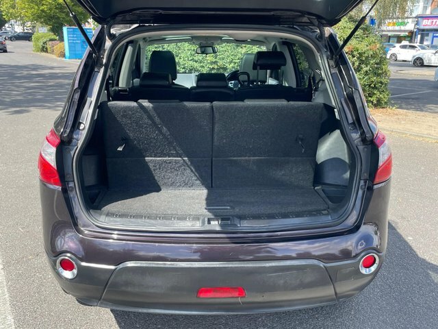 Nissan Qashqai+2 Dci N-tec 4Wd Beige Suv U112 Beige #15