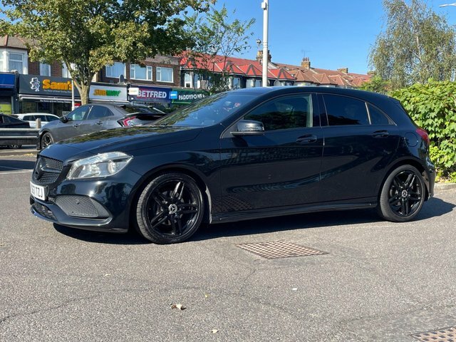 Mercedes-Benz A Class 1.5 A180d Amg Line Black #3