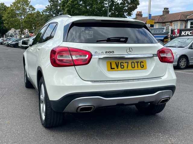 Mercedes-Benz GLA Class 1.6 Gla200 Sport 7G-dct White #6