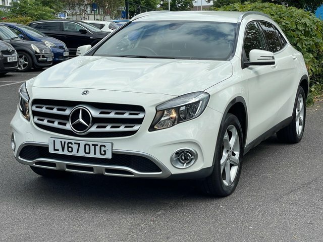 Mercedes-Benz GLA Class 1.6 Gla200 Sport 7G-dct White #2