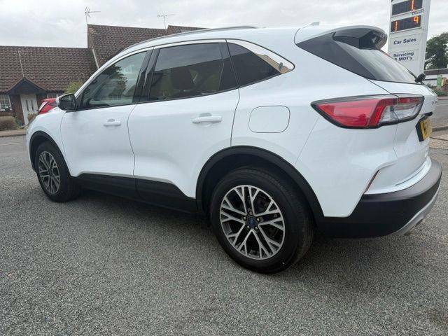 Ford Kuga 1.5 Ecoblue 120Ps Titanium Edition 8-Spd - 20 White #6
