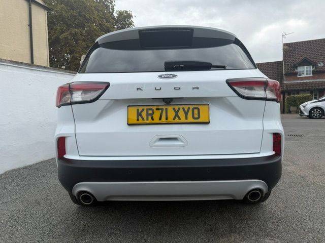 Ford Kuga 1.5 Ecoblue 120Ps Titanium Edition 8-Spd - 20 White #5