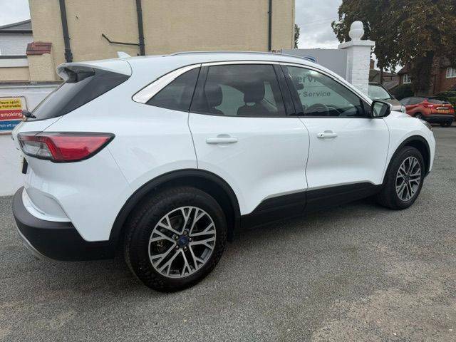 Ford Kuga 1.5 Ecoblue 120Ps Titanium Edition 8-Spd - 20 White #4