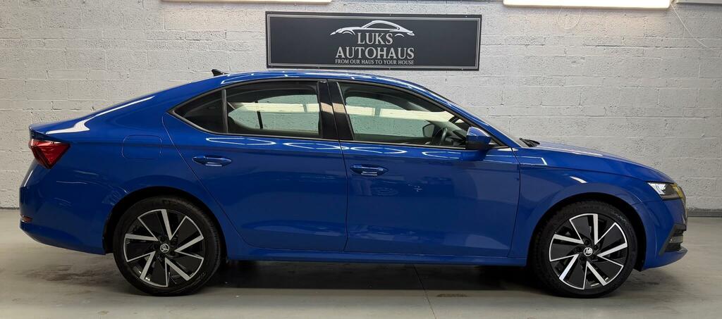 Skoda Octavia Estate Special Ed. 2.0 Tdi 150 Se L First Ed. Blue #9