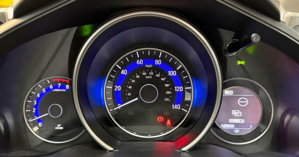 Honda Jazz Jazz 1.3 I-vtec Se Euro 6 Ss 1616 Honda Red #33