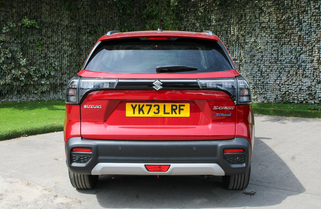 Suzuki S Cross Ultra Allgrip Red #5