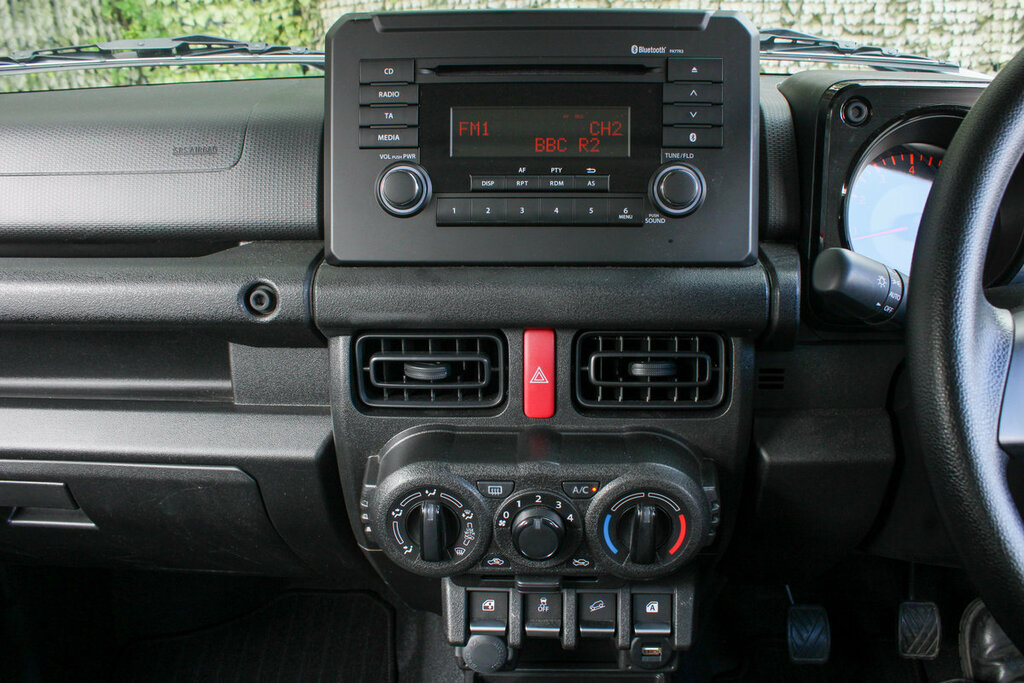 Suzuki Jimny 1.5 202473 4 Seats 4Wd Ulez Black #25