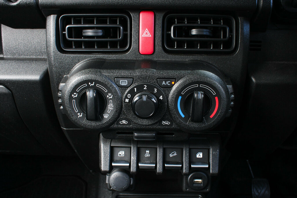 Suzuki Jimny 1.5 202473 4 Seats 4Wd Ulez Black #27