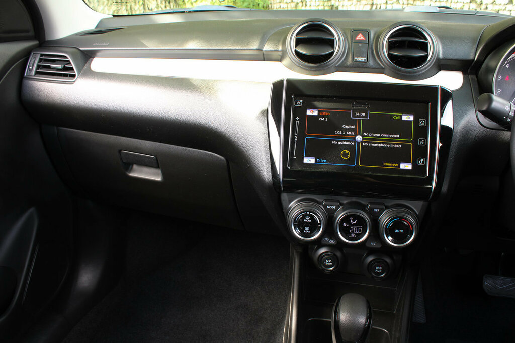 Suzuki Swift 1.2 Dualjet 83 12V Hybrid Sz-t Dab Radio #28