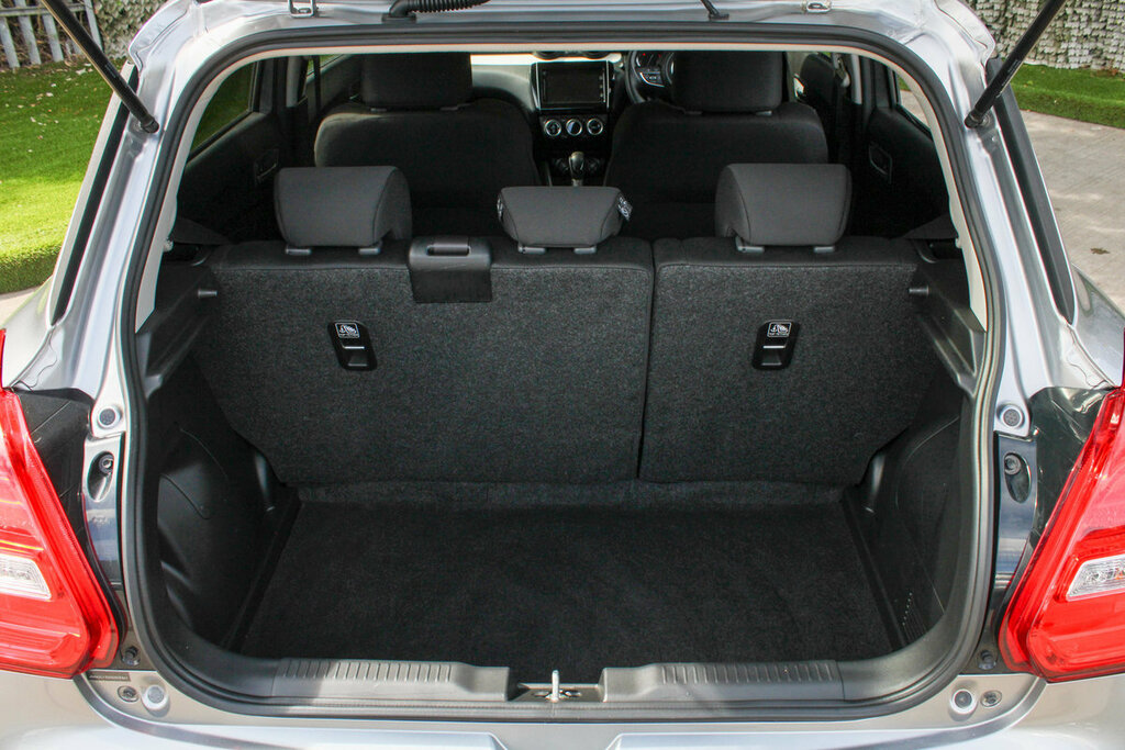 Suzuki Swift 1.2 Dualjet 83 12V Hybrid Sz-t Dab Radio #42