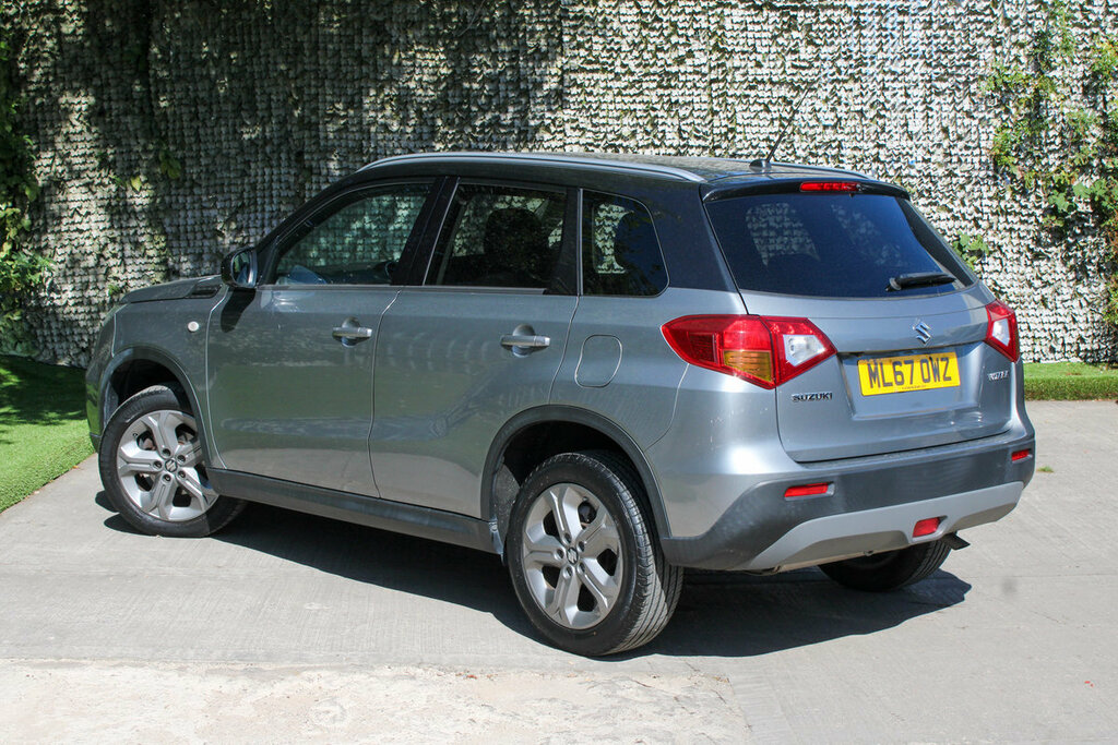 Suzuki Vitara Sz-t Black #6