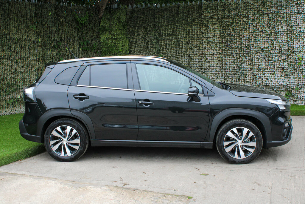 Suzuki S Cross Ultra Black #2