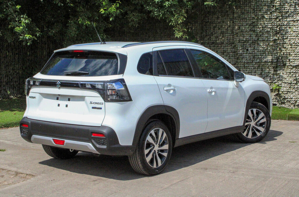 Suzuki S Cross Ultra Allgrip White #4