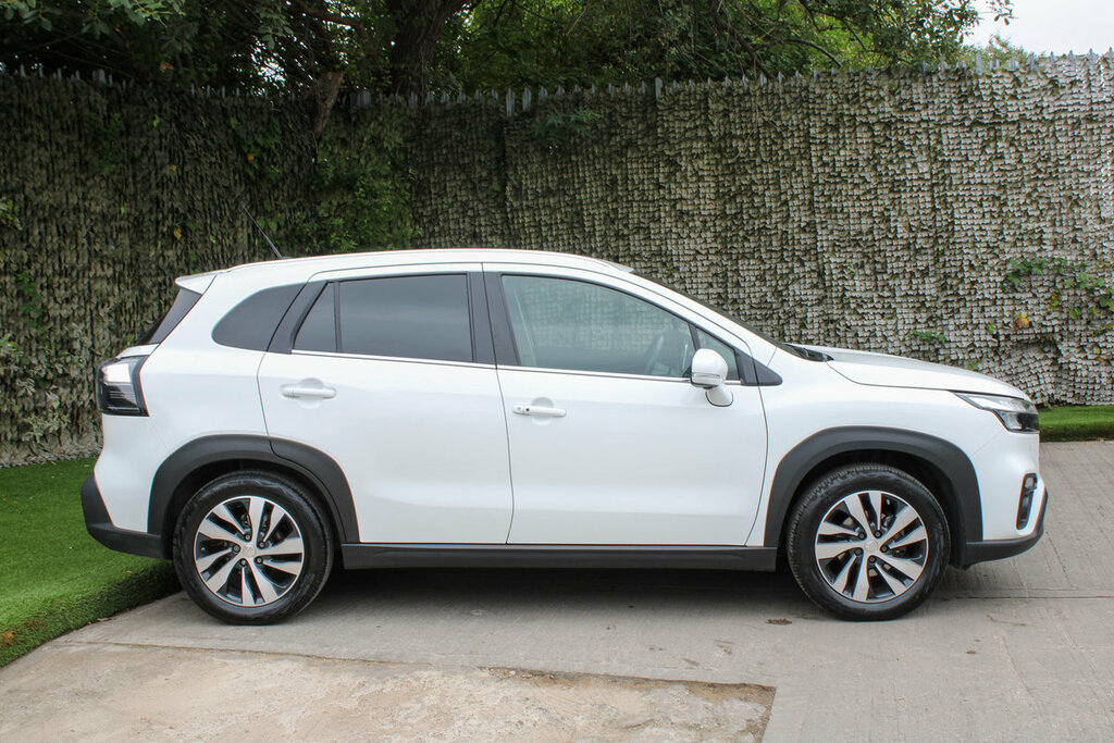 Suzuki S Cross Ultra Allgrip White #3