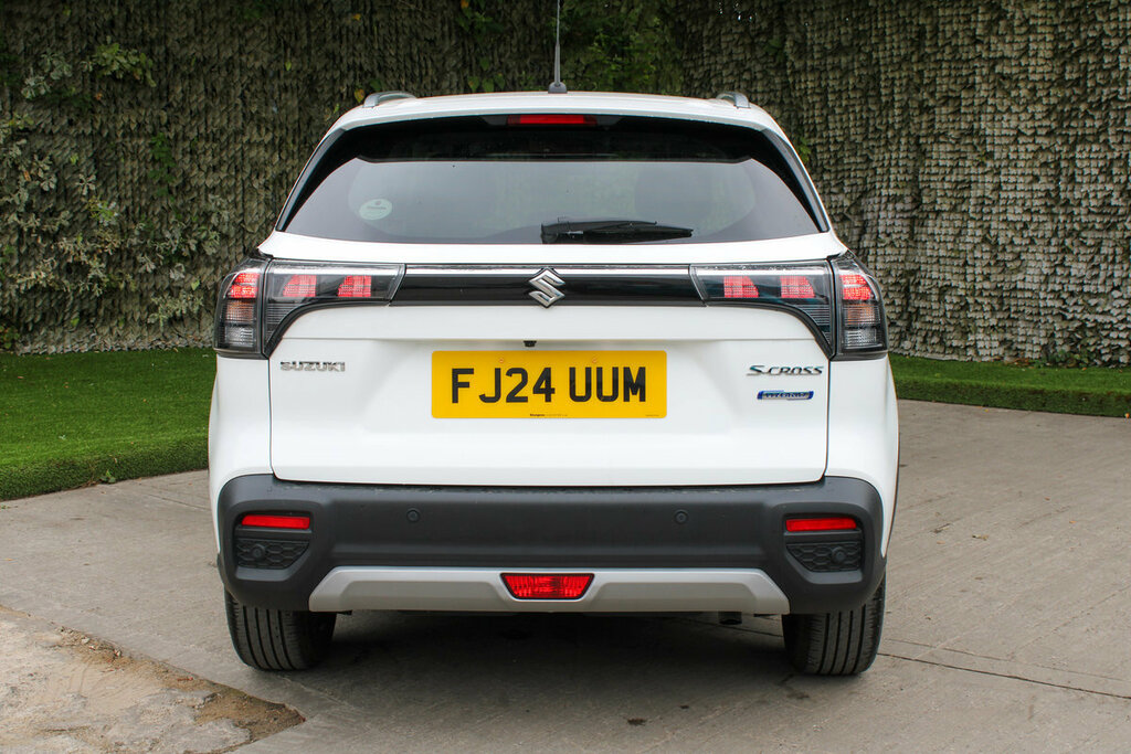 Suzuki S Cross Ultra Allgrip White #5