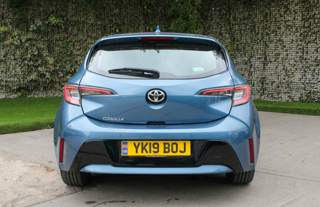 Toyota Corolla Icon Tech Blue #5