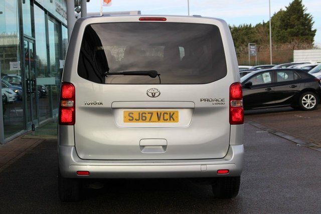 Toyota Proace Verso 2.0D Shuttle Medium Mpv Mwb Euro Silver #6
