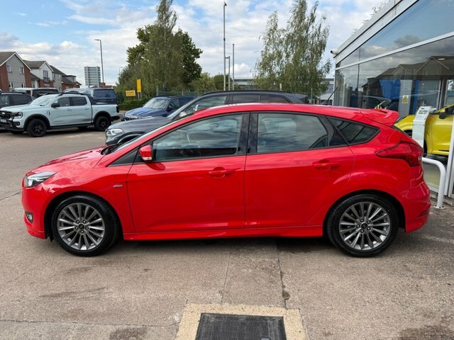 Ford Focus Focus St-line BK18OAE Red #6