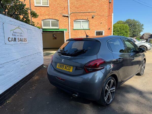 Peugeot 208 Puretech Gpf Gt Line Grey #17