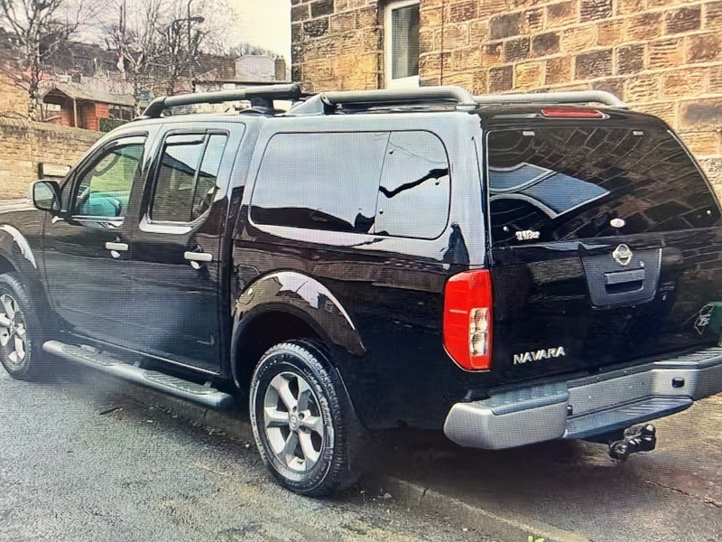 Nissan Navara Dci Platinum 4X4 Shr Black