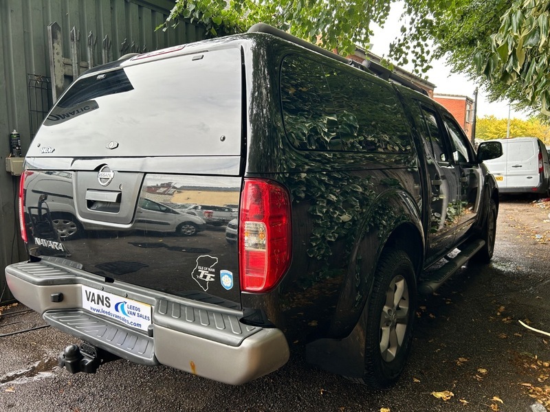 Nissan Navara 2.5 Dci Tekna 4X4 Grey #7