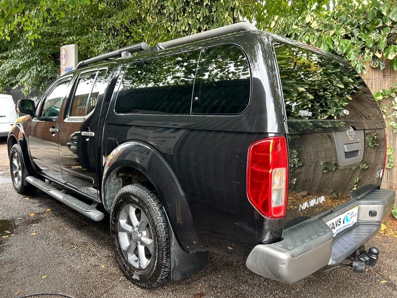 Nissan Navara 2.5 Dci Tekna 4X4 Grey #8