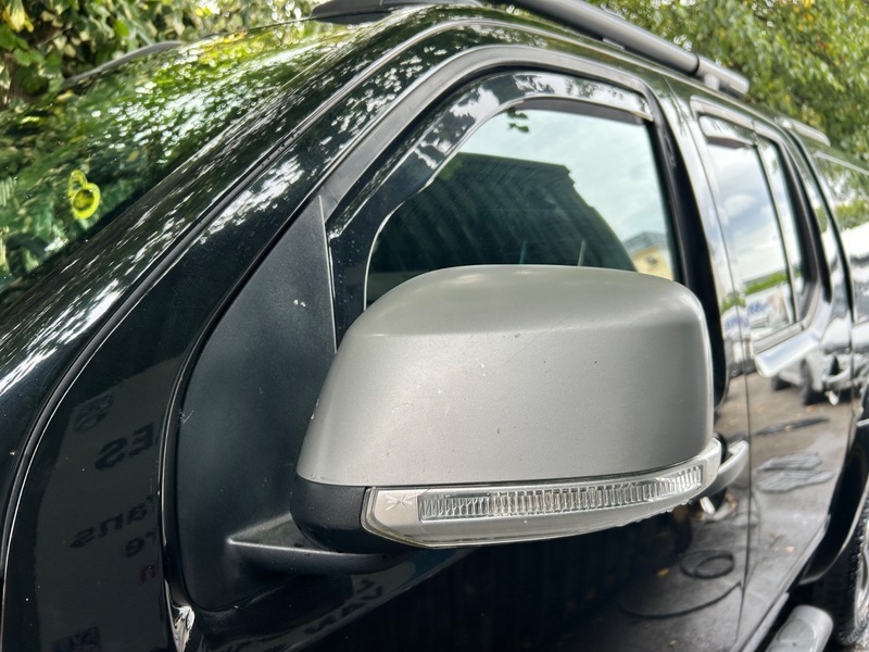 Nissan Navara 2.5 Dci Tekna 4X4 Grey #10