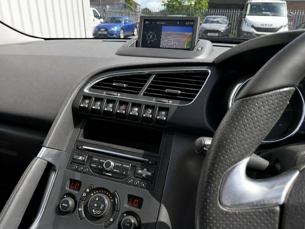 Peugeot 3008  Silver #15