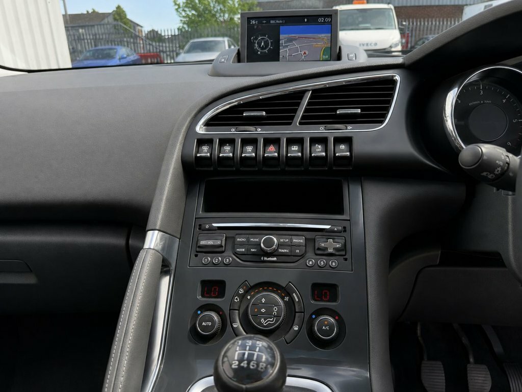 Peugeot 3008  Silver #32