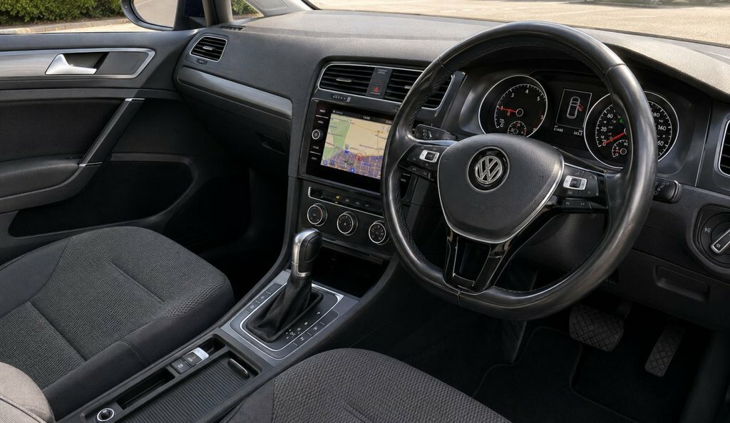 Volkswagen Golf 1.6L Se Nav Blue #4