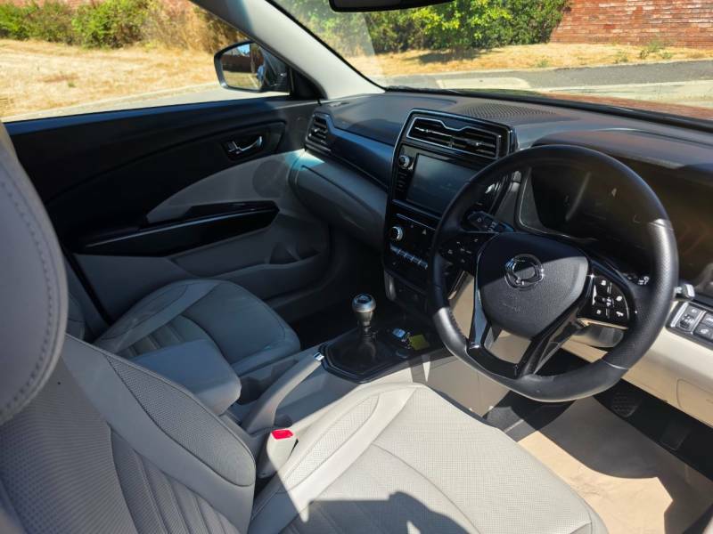 SsangYong Tivoli Ultimate T Silver #10