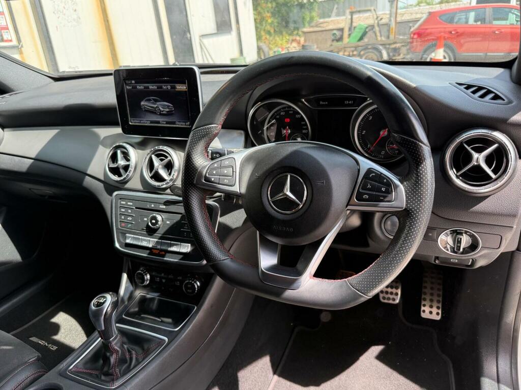 Mercedes-Benz CLA Class 2.1 Cla200d Amg Line Coupe Euro 6 Ss White #2