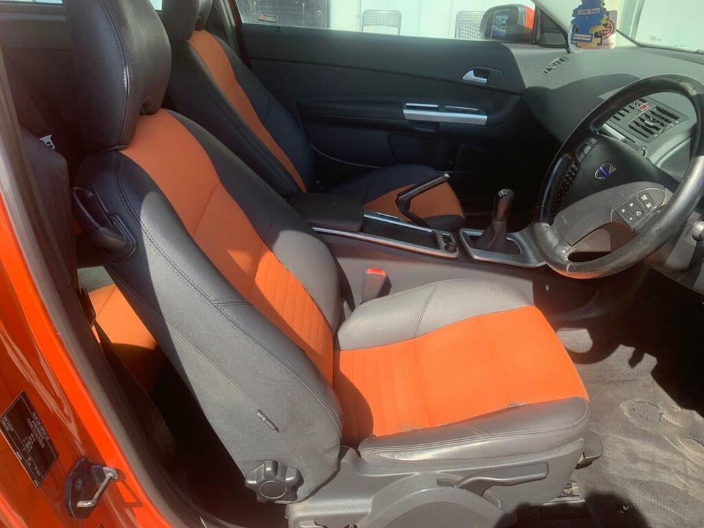 Volvo C30 2.0D Se Sports Coupe Euro 4 Orange #2