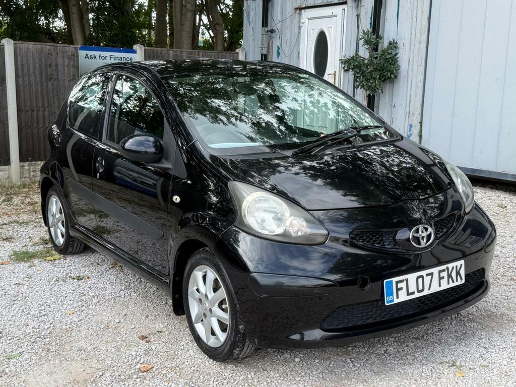 Toyota Aygo Hatchback 1.0 Vvt-i Black Euro 4 200707 Black #3