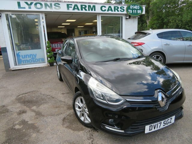Renault Clio 2017 1.2 16V Dynamique Nav Hatchback Ma Black