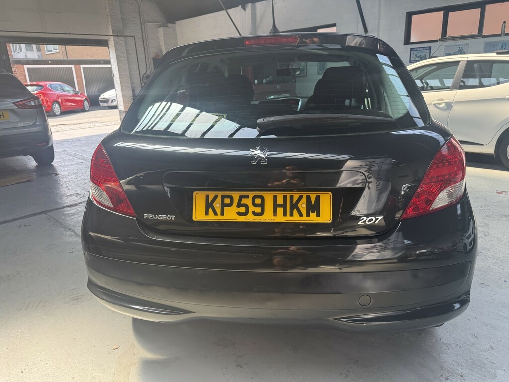 Peugeot 207 1.4 Verve Black #5
