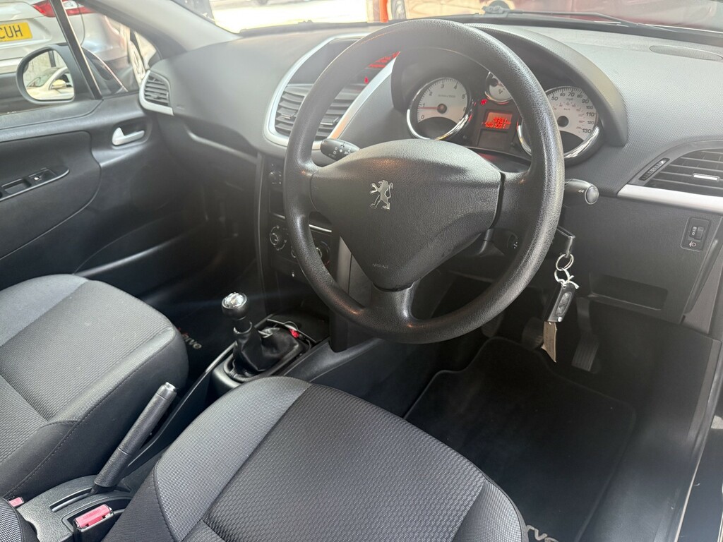 Peugeot 207 1.4 Hdi Envy Euro 5 #16