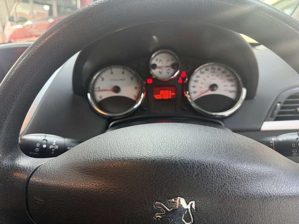Peugeot 207 1.4 Hdi Envy Euro 5 #17