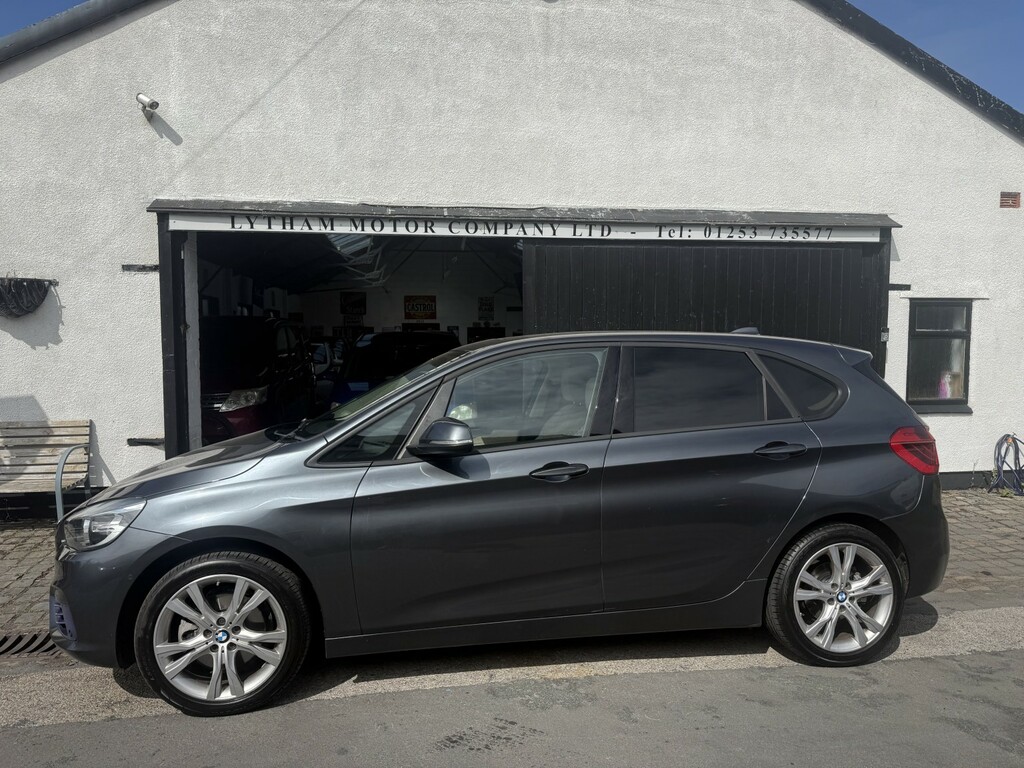 BMW 2 Series Active Tourer 2.0 220D Sport Active Tourer Grey #2