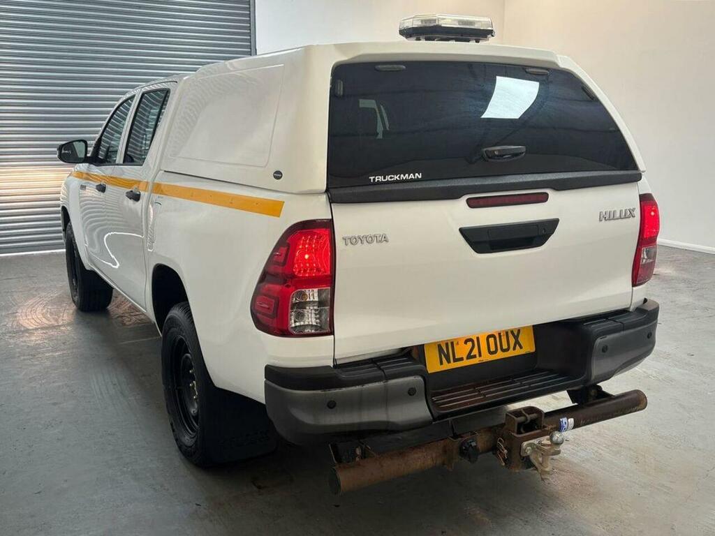 Toyota HILUX Hilux 2.4 D-4d Active Extra Cab Pickup 4Wd Euro 6 White #4
