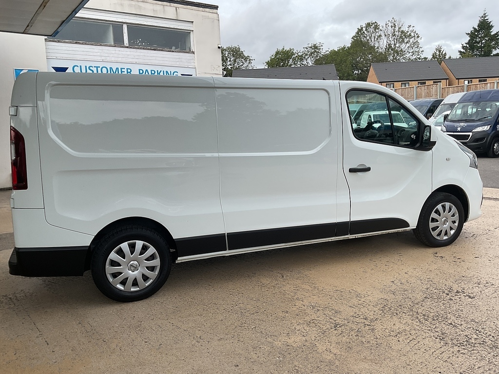 Nissan NV300 Dci Tekna Grey #9