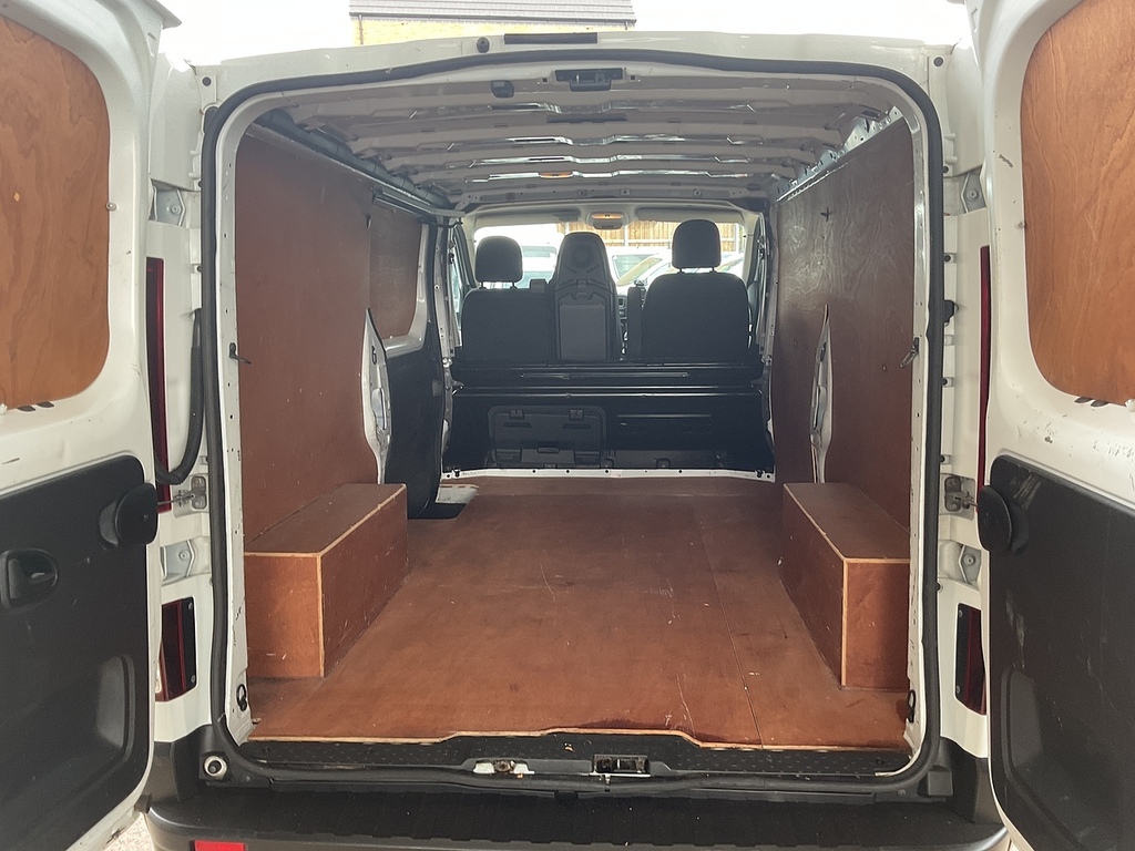 Nissan NV300 Dci Tekna Grey #8