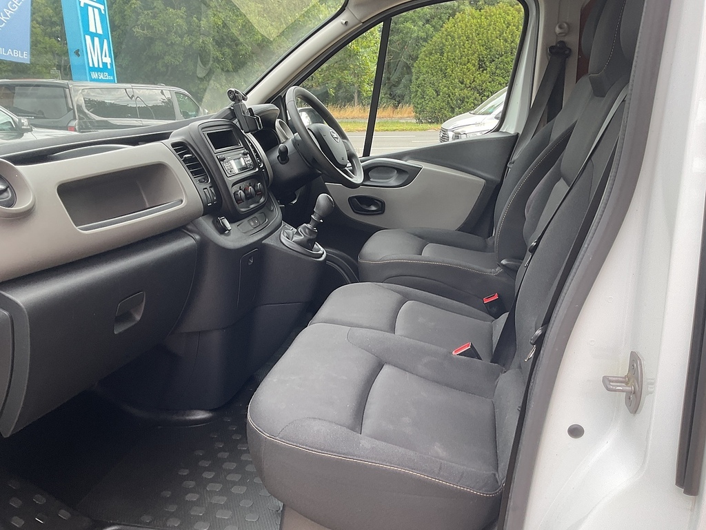 Nissan NV300 Dci Tekna Grey #13