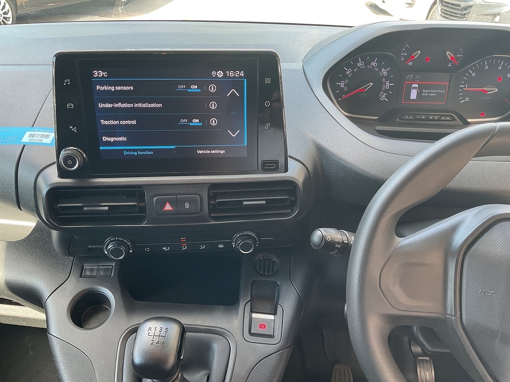 Peugeot Partner 1.5 Bluehdi 1000 Professional Premium Standard Pan White