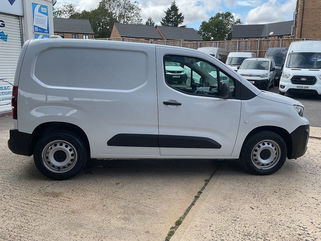 Peugeot Partner 1.5 Bluehdi 1000 Professional Premium Standard P White #3