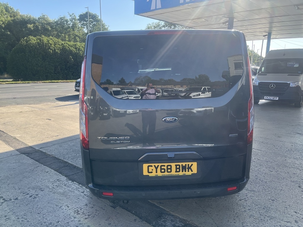 Ford Tourneo Custom 2.0 310 Ecoblue Titanium X Minibus L1 Grey #4